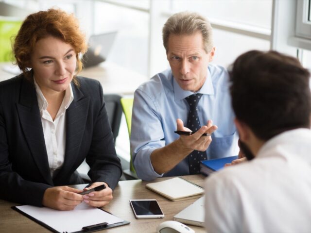 How to Manage Underperforming Employees: A Guide for Managers